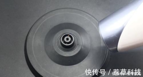 今天才知道,电热水壶上插根牙签,一年省下好几百,真的太聪明了