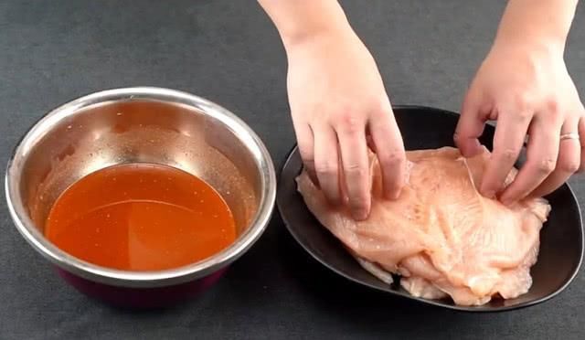 炸鸡排|只需要20元,吃上一大盆真正的“正新鸡排”,以后不用点外卖了