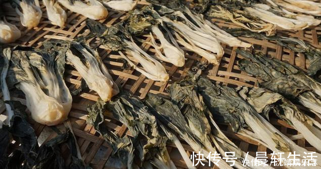 豆角|立秋后,这5种蔬菜,建议一次买20斤,能吃到冬季,炖菜炒肉香