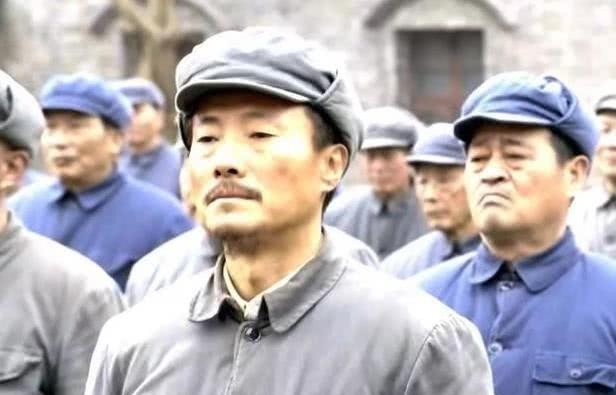 最终|淮海战役中被俘的黄维，抗拒改造27年，最终还是认清了一个道理