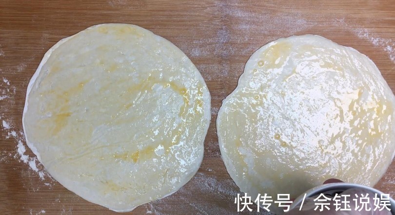 简易小甜点,自己在家做只需15分钟,成就外酥内软的美味甜点