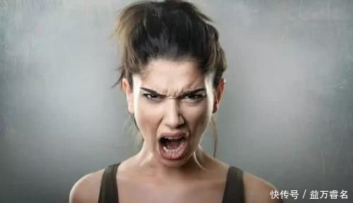 胶原蛋白|女性开始衰老,有3处增大,2处变深,若没有,说明还年轻