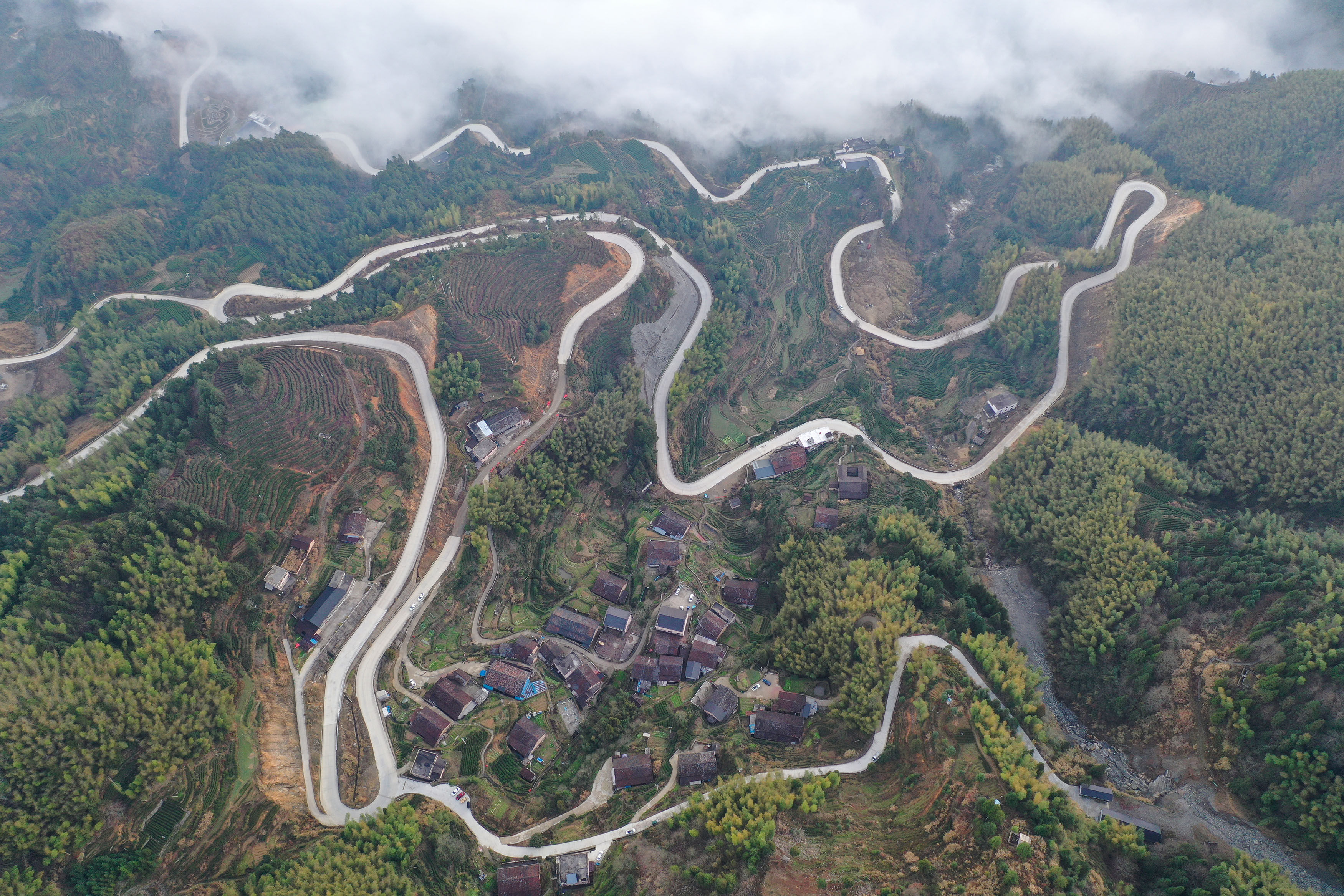 大年|景宁：网红公路兴畲寨