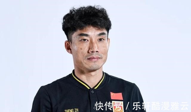 教学赛|国足最新定妆照透露玄机,郑智又引热议,李霄鹏已有选择!