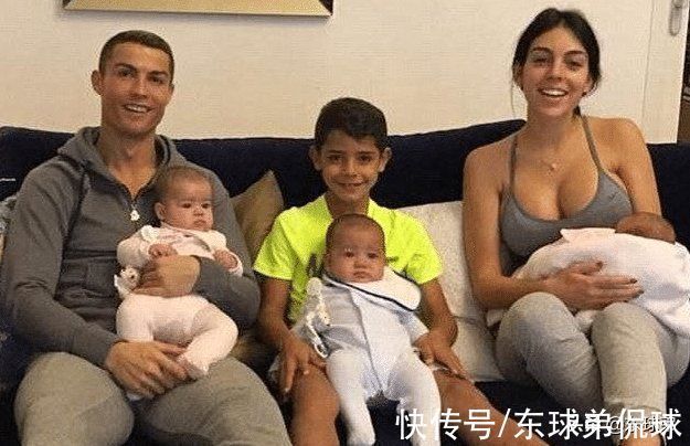 聊天记录|被爆出轨,遭遇催婚,C罗为何拖着不和乔治娜结婚?两因素成关键