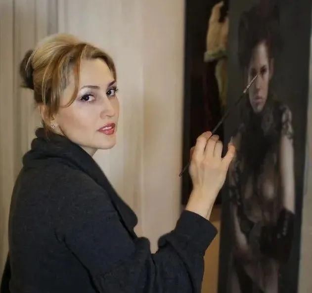 ·曼努克@自然又野性的存在,美女艺术家的唯美油画欣赏