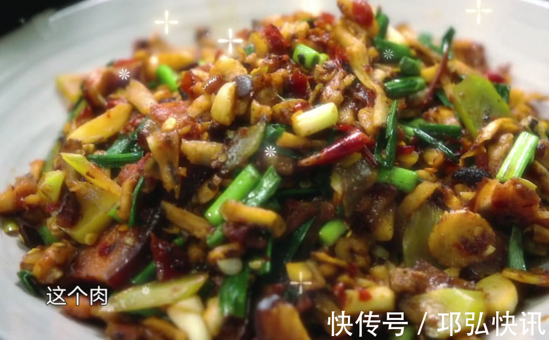 向往的生活黄磊每天要炒一碗腊肉,看他放的配料,难怪陈伟霆不吃