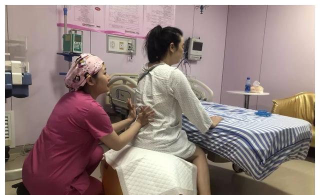 产道|孕妈怎么把那么大的胎宝,从狭窄的产道里生出来?看着都觉得难