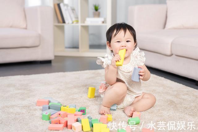 爸爸妈妈|如何帮助宝宝发育提供环境创造机会,锻炼宝宝这几个方面的能力