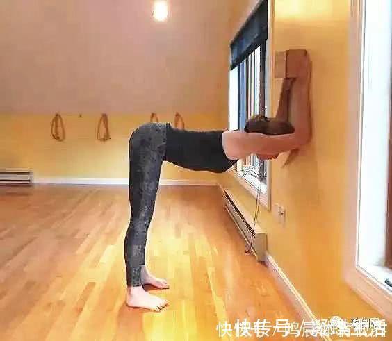 四肢|坚持这个体式30秒一星期,四肢都瘦了,小腹又紧致了