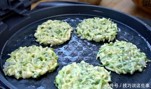 冬天萝卜和它一起煎,越煎越好吃,香味四溢又解馋,比肉饼还香
