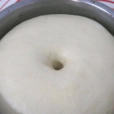 段时间|餐桌上的保留项目椰浆面包，隔段时间就做一次