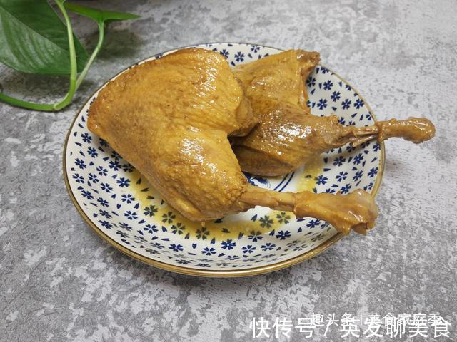 金黄|沙县小吃10元一只的鸭腿，在家9.9元卤一锅，色泽金黄诱人超好吃
