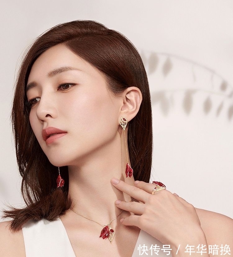 首饰 蒂芙尼、施华洛世奇、周大福等珠宝,哪些款式适合年轻女孩佩戴