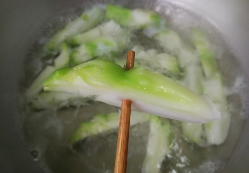 鸡蛋|很多人不认识这菜,5块钱一斤,比鸡蛋还贵,但是含钙量极高