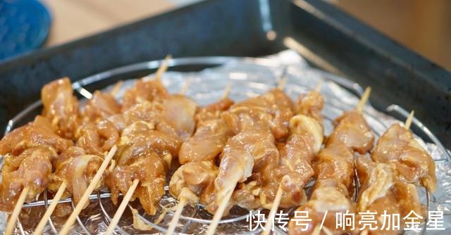 鸡肉串|用烤箱就能做的鸡肉串,肉多味道好,让人吃不停!
