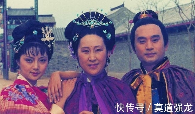 薛姨妈!为什么薛蟠,薛宝钗管薛姨妈喊妈妈,贾宝玉却不喊王夫人妈妈?