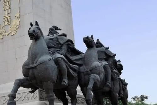 祖孙三代|祖孙三代齐上阵,孤守边关40年,却被朝廷遗忘,直至战死最后一人