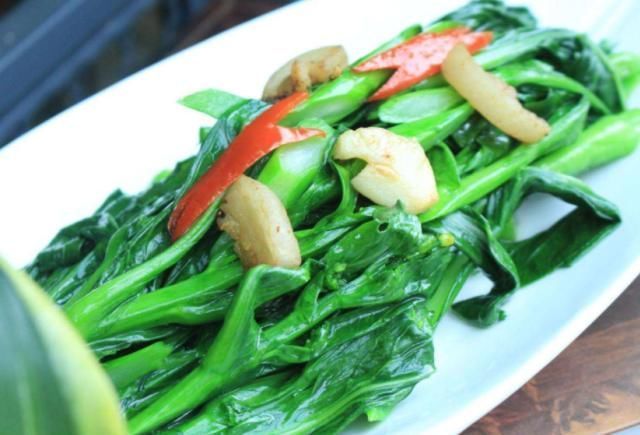 技巧|炒青菜时,立即入锅是忌讳总厨告之3个小技巧,炒后不掉色更美味可口