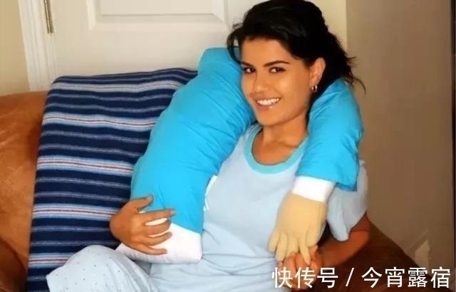 猫耳朵$笑出眼泪的奇葩设计，挖掘机头盔是在逗我？不是蓝翔毕业的玩不转