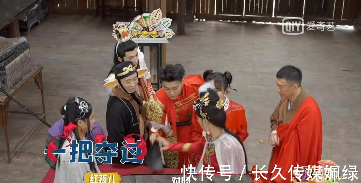 卧底|黄子韬在《萌探探探案》用力过猛？着急到嘴瓢，披着羊皮的狼？