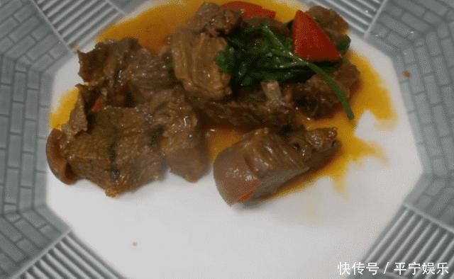 妈妈这样做羊肉,软烂可口孩子爱吃,最主要没有羊膻味,真香