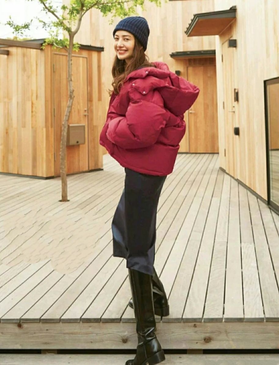 比黑白灰华丽、比米色时尚，日杂常用的四种彩色系，怎么穿都惊艳