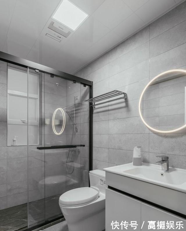 客厅|舍弃“客厅”,不买沙发,进门加隔断,这么装实用极了,晒晒全屋