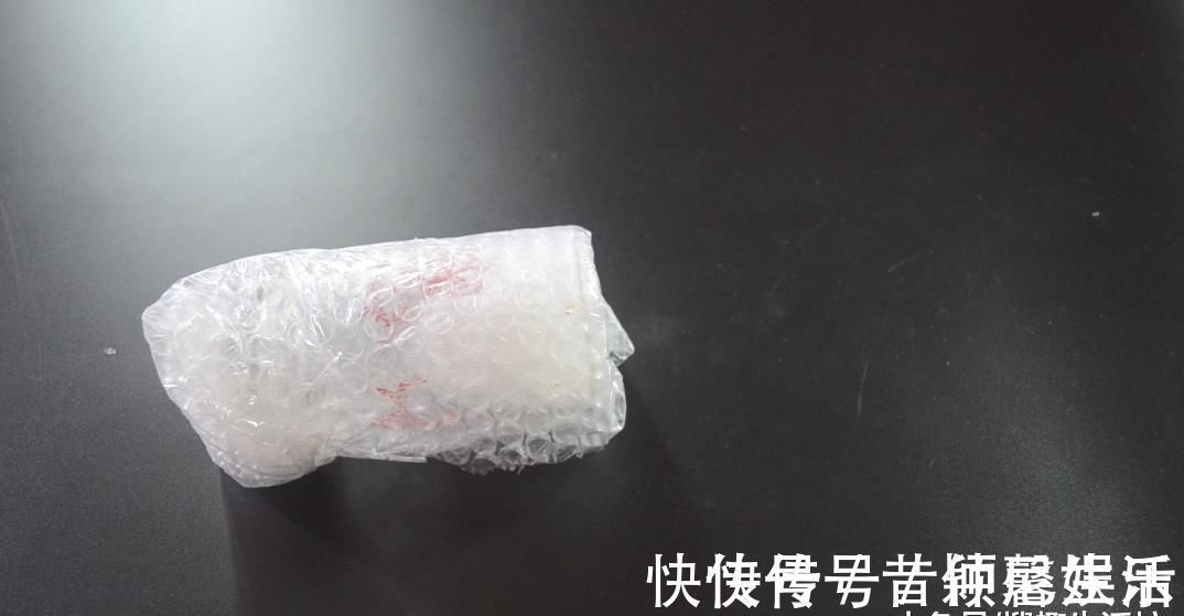 快递箱|快递箱里的气泡垫别扔了, 没想到还有这么多妙用, 看完赶紧去试试