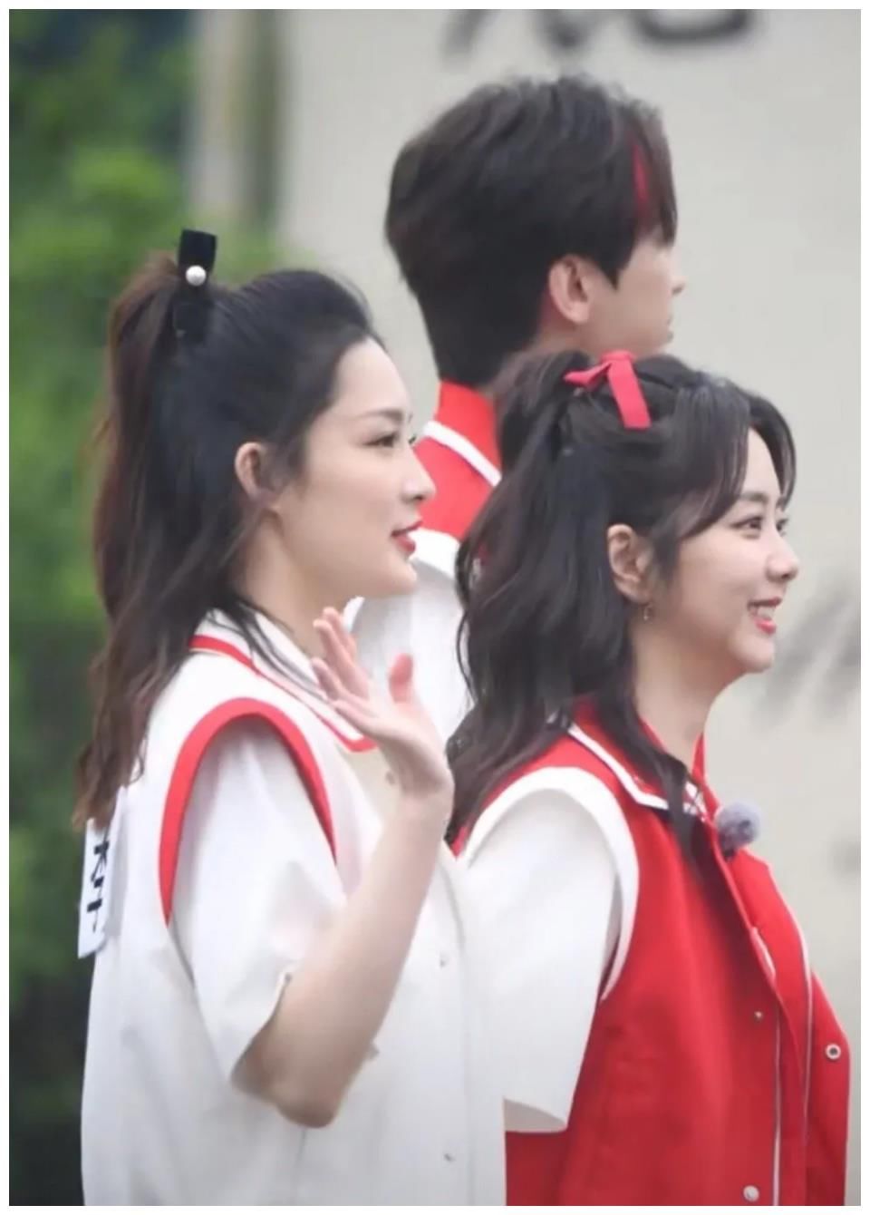 鱼尾纹 baby《奔跑吧》路透生图憔悴，鱼尾纹明显，精修图美瞳吓人