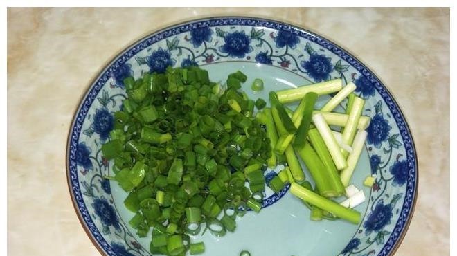 西红柿炒鸡蛋，烹饪顺序很重要，很多人放反，难怪不好吃