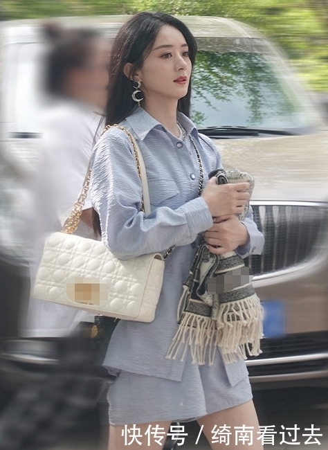 大长腿 明星录《拜冰》轰趴季,赵丽颖抱毯子,张彬彬拿玩偶,吴磊最有趣