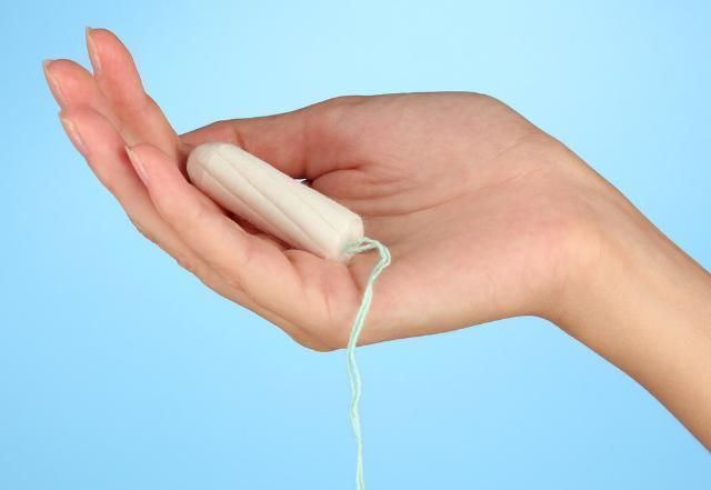 月经|20岁少女初用卫生棉条取不出来,原因让医生哭笑不得,该怎样用?