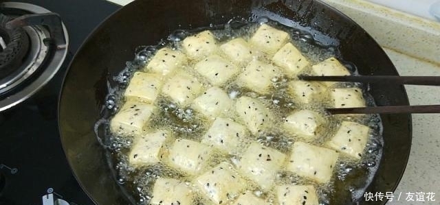 芝麻|1碗面粉,1个鸡蛋,试试这个新鲜做法,比油条还香,比麻叶还好吃