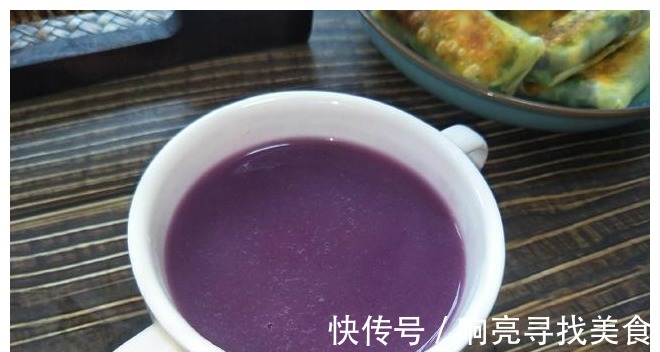 紫薯汁|夏天天热,我爱给孩子熬这汁,一向挑食的孩子,连喝2碗!