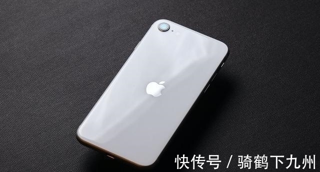 手机|小屏手机爱好者迎来好消息，苹果A14+128GB，新款iPhone重回低价