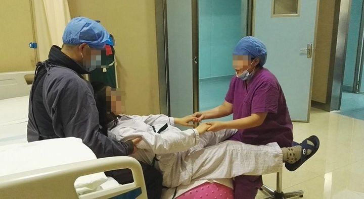 生育|45岁女强人,生3胎后急速衰老:生育,带给女人的究竟是什么?