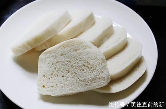 炸馒头片油腻不好吃记住别再直接炸，教你好方法，酥脆不吸油