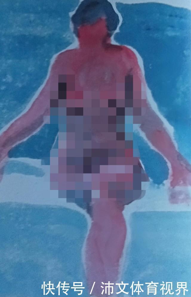 裸体|女画家为彰显艺术的世俗感,以自己为模特描绘裸体油画,画风暧昧