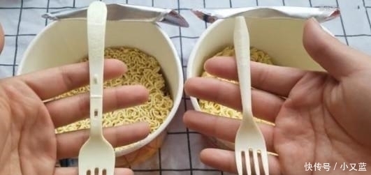 统一和康师傅泡面有啥区别从牛肉面就能看出,差异一目了然