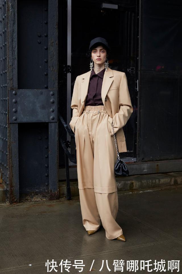 扔掉|扔掉你的阔腿裤吧!穿上就变矮土壮,哪里够这四款来的时髦显瘦