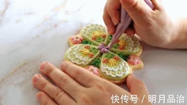 糖霜饼干|美到舍不得吃！甜品师手作花砖饼干，救救老夫的少女心！