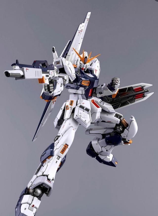 日本福冈|日本等比例的牛高达来了!不过,样子有点奇怪