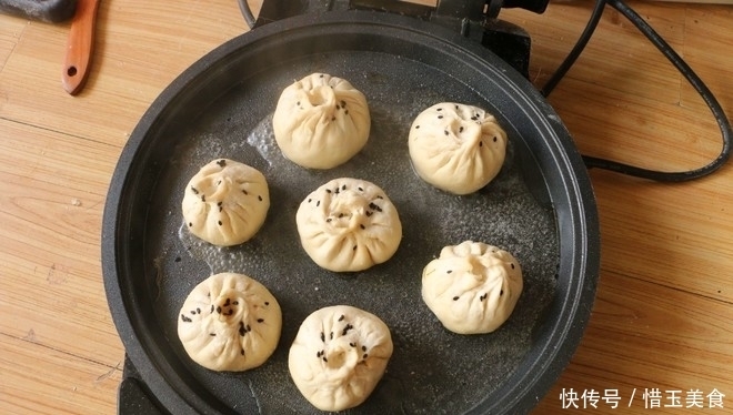 茴香|吃煎包一定要吃这个馅的,一年365天吃都不够,皮薄馅大,过瘾