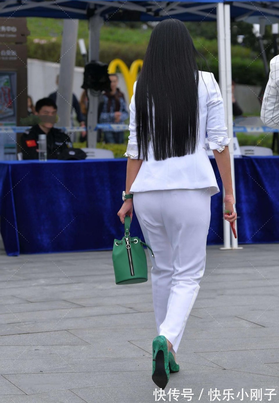 美女|很有气质的美女，带着江南女子的优雅气质，下班后可以送你回家吗