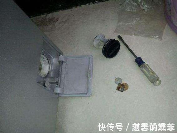 洗衣机有''隐藏开关''，只要打开，脏水自动流出，不怕越用越脏了