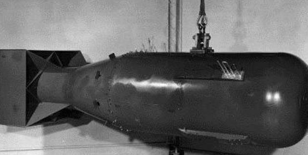 造出|二战中,假如日本比美国先造出原子弹,世界将会怎样