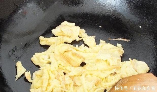 鸡蛋|医生提示西红柿炒鸡蛋，尽量不放此物，看看你做对了吗！