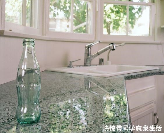 别人不要的玻璃瓶,被他变废为宝成灶台,漂亮耐用,圈粉无数!
