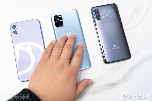 手机|真机实测！一加8T银时真·指纹收集器的终结者！